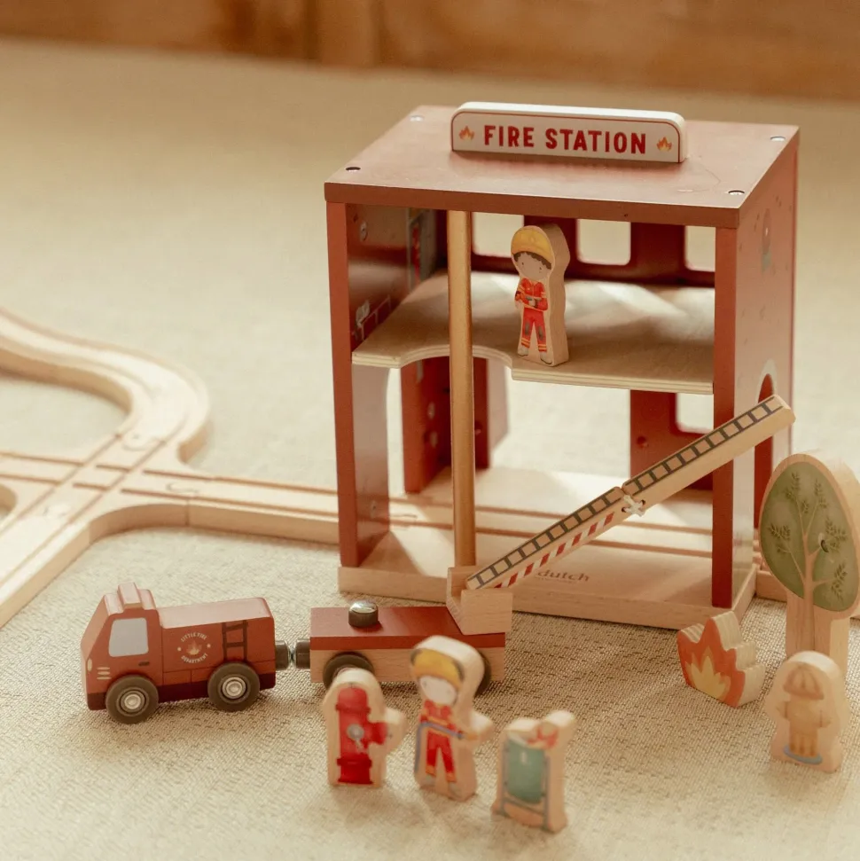 Houten brandweerkazerne – Rood – Essentials