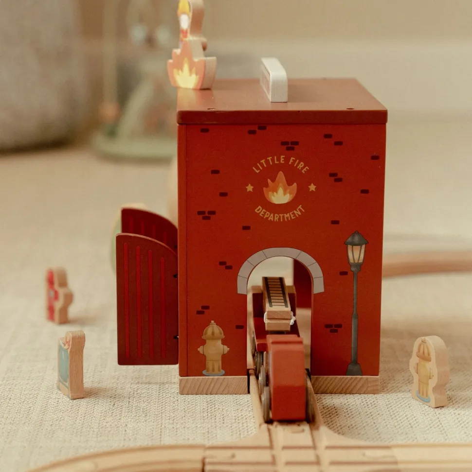 Houten brandweerkazerne – Rood – Essentials