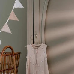 Slinger met vlaggetjes - Wit - Newborn Naturals - Baby Bunny